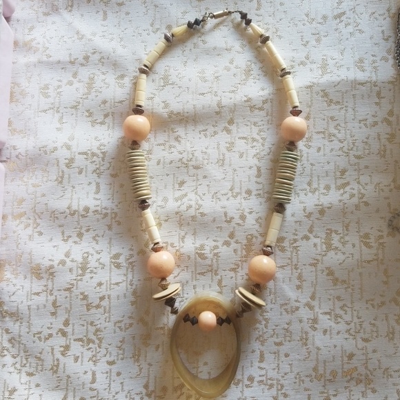 Statement necklace - Picture 1 of 4
